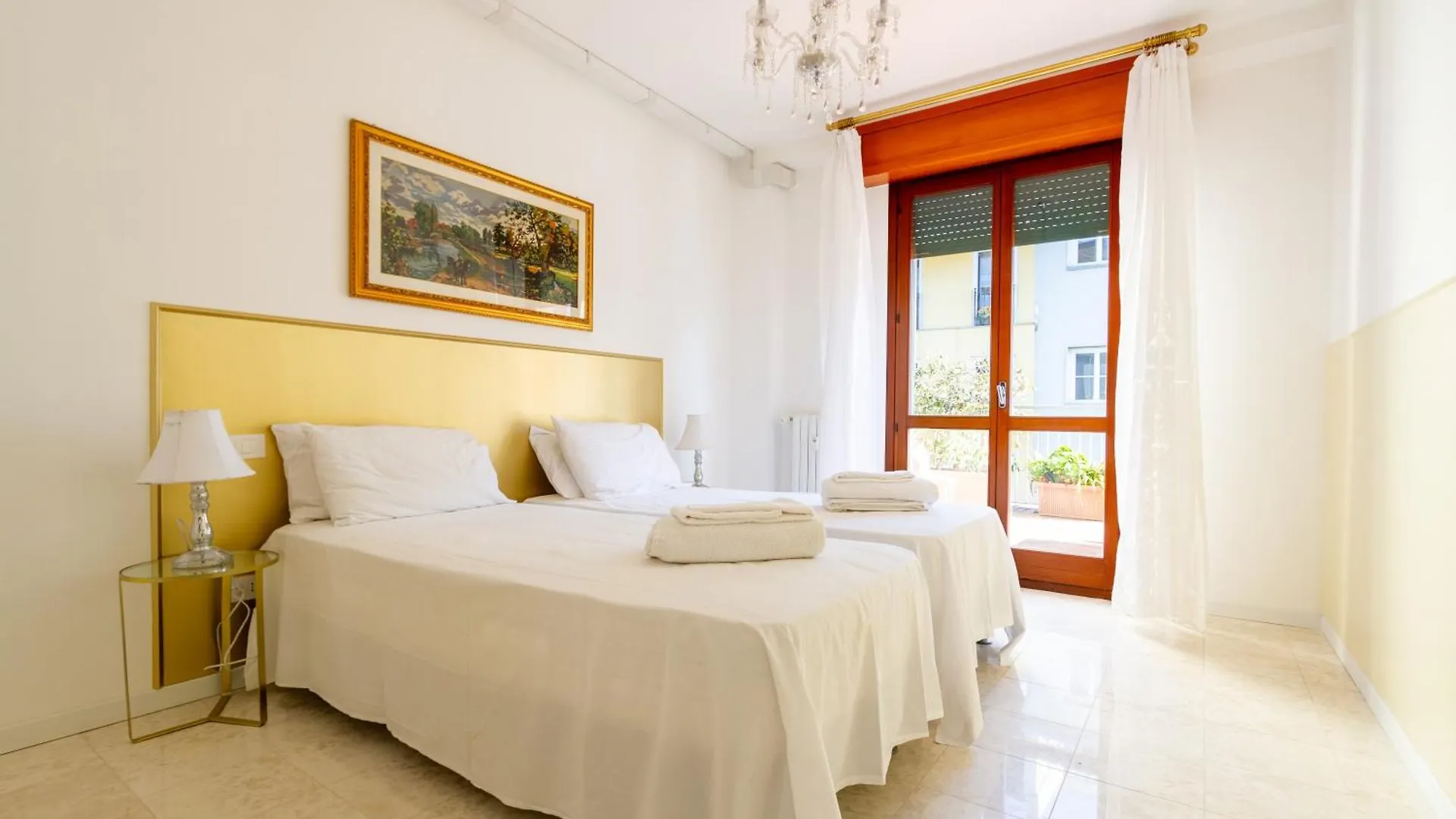 Hotel Dimora Al Naviglio Milano 0*,