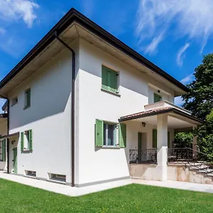 Il Profumo Dei Tigli R&b, Elegante Casa Nuova A , Formigine Italia